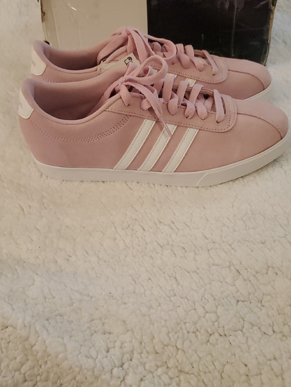 NWB/NWT - Adidas Women's Courtset Sneakers - SZ 9 - in Frost Pink - DB0146 - Picture 5 of 12